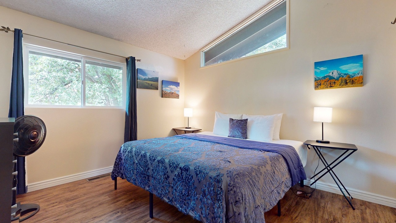 Photo of Bedroom in Shadow Mountain
