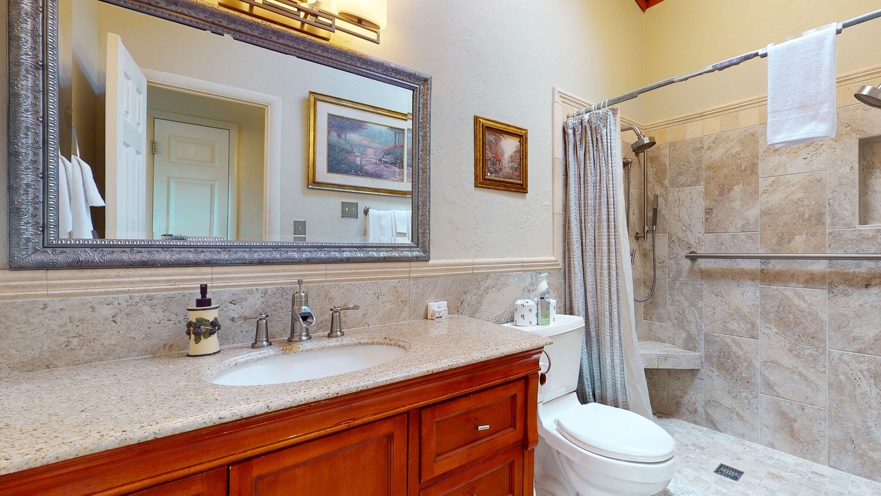 Photo of Bathroom in Shadow Mountain