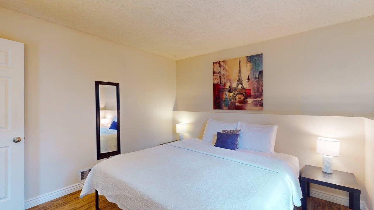 Photo of Bedroom in Shadow Mountain