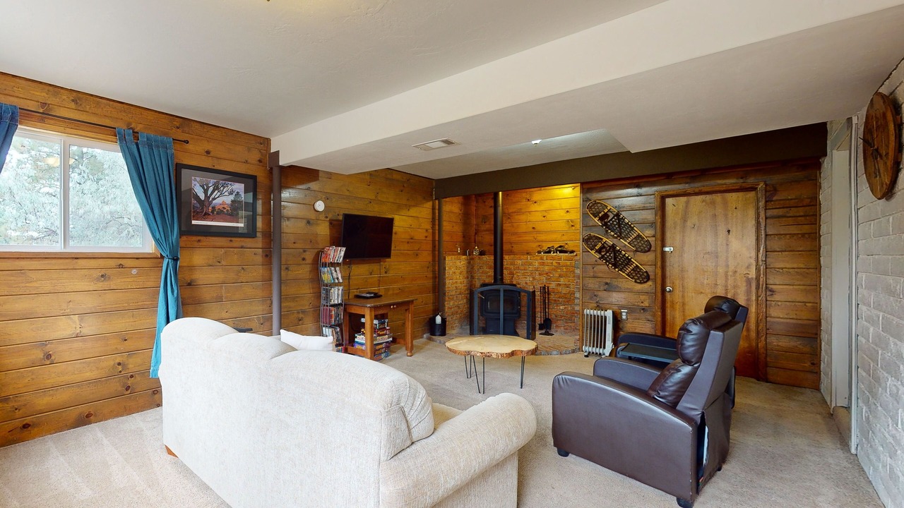Photo of Livingroom in Shadow Mountain