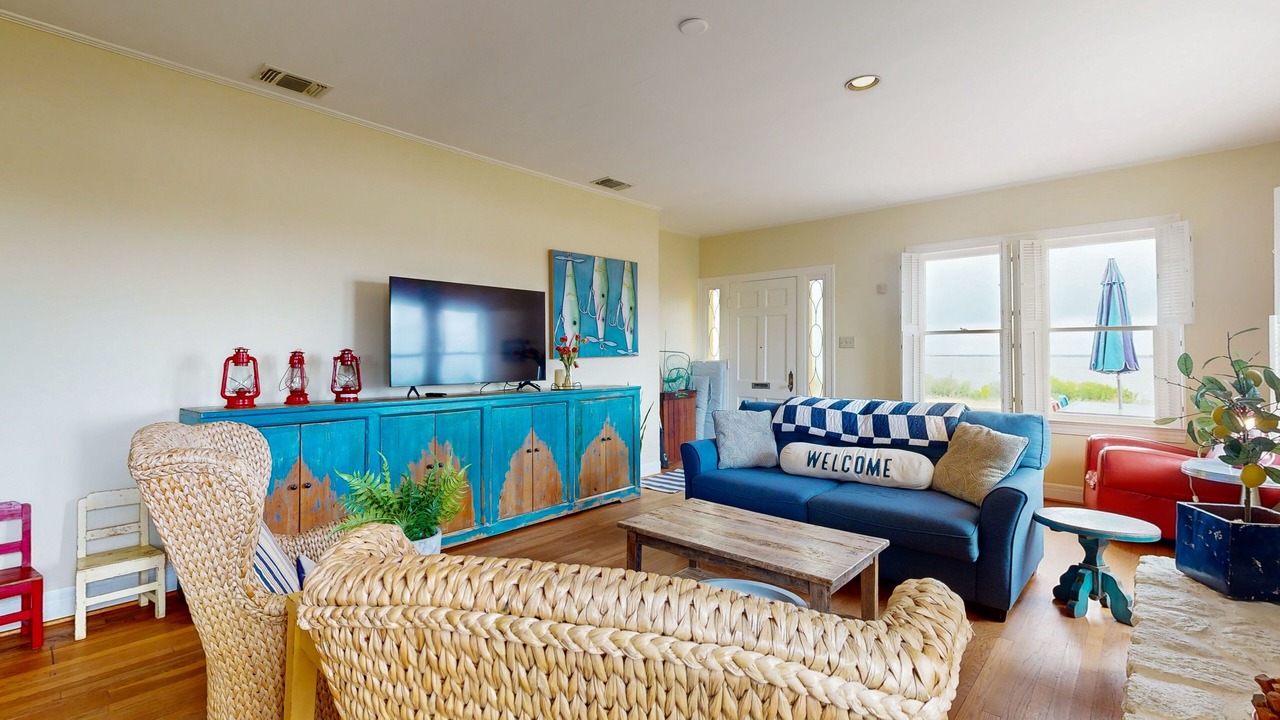 Photo of Livingroom in Silver Creek Village