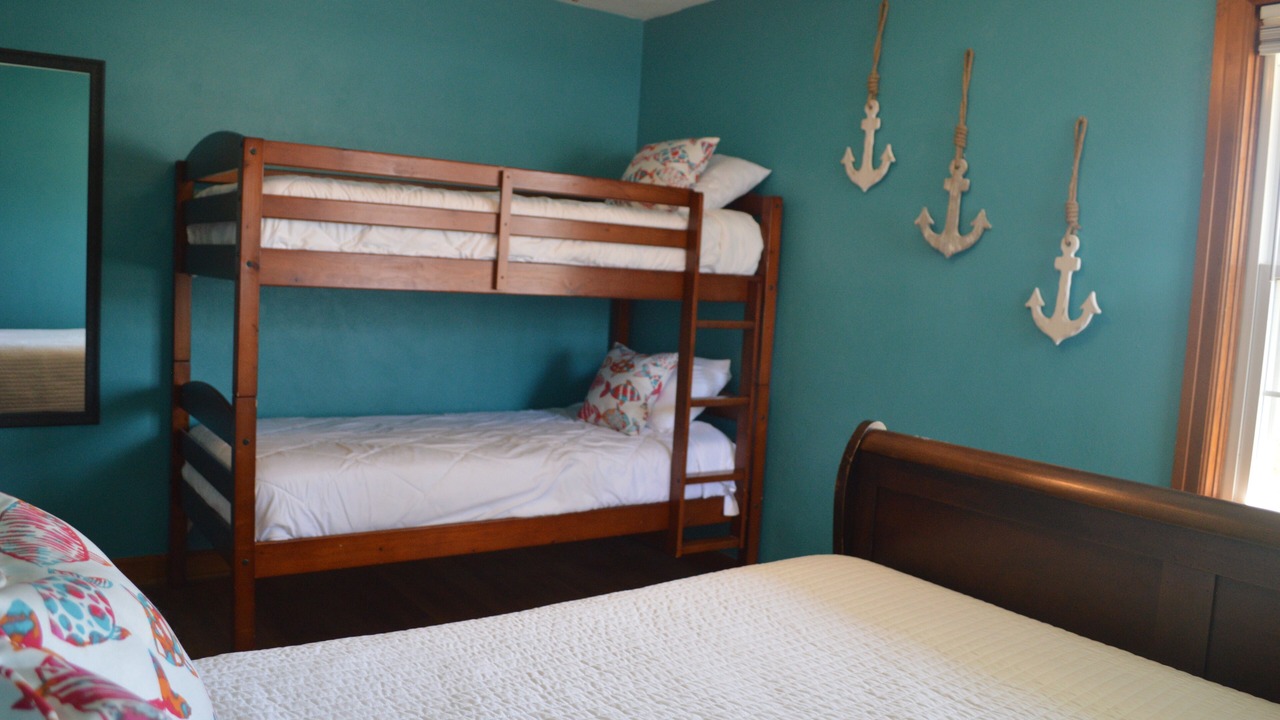 Photo of Bedroom in Carlyle