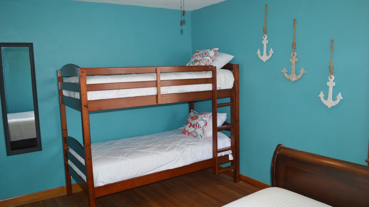 Photo of Bedroom in Carlyle