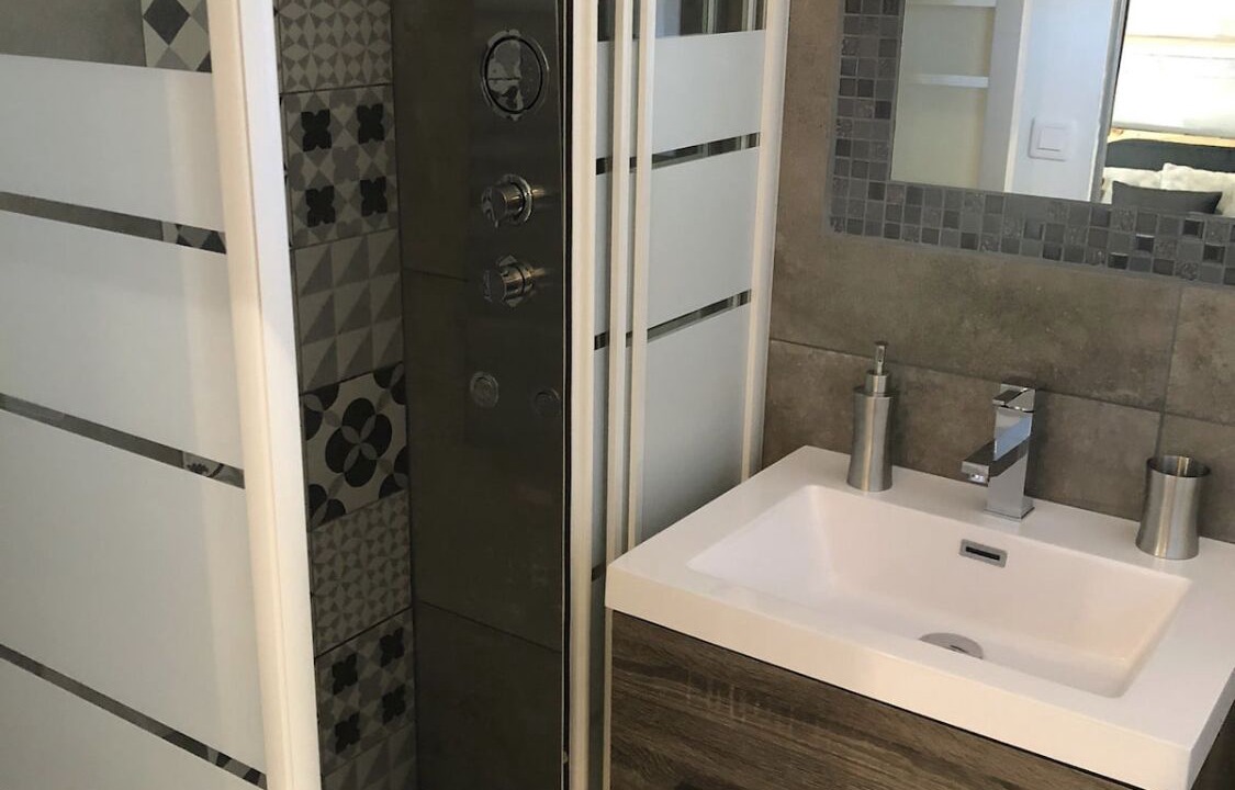 Photo of Bathroom in Martigues