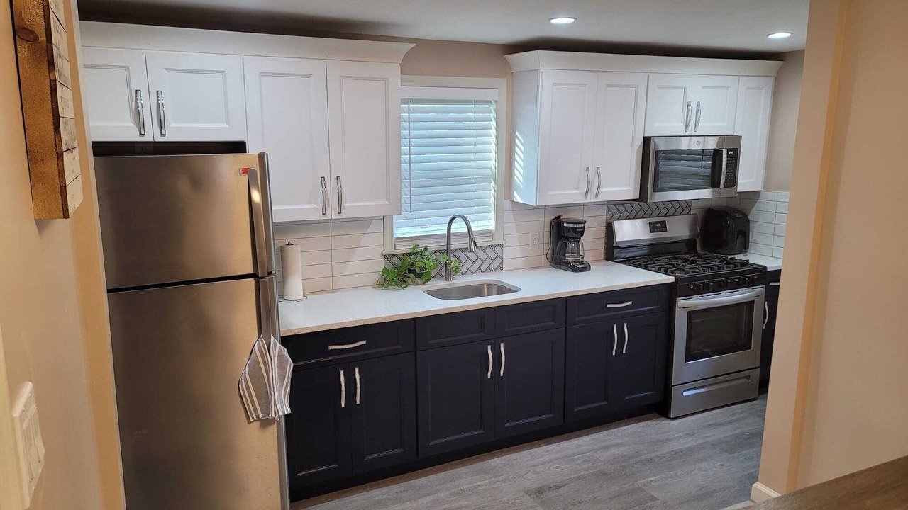 Photo of Kitchen in Alden Manor