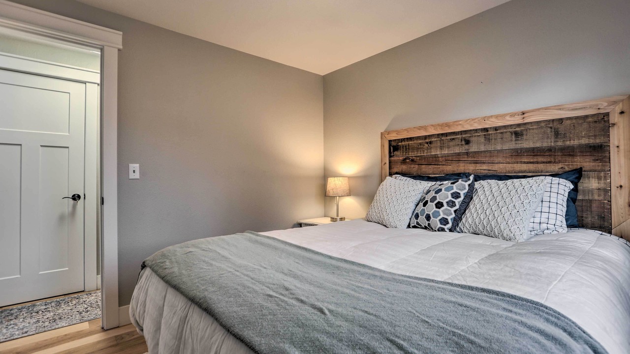 Photo of Bedroom in Redmond