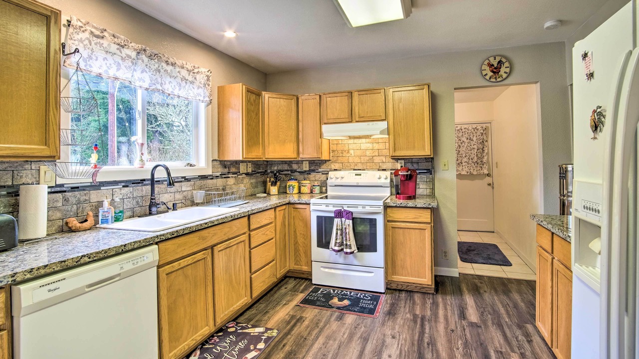 Photo of Others in Coos Bay