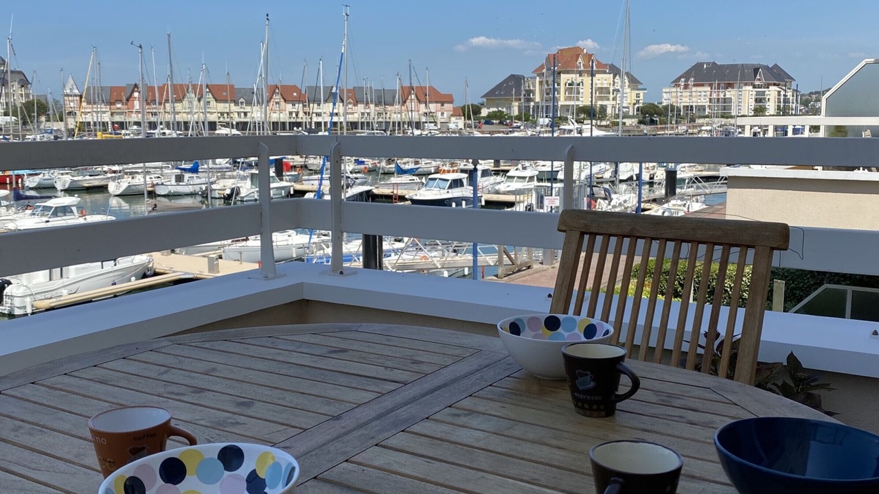 Photo of Outdoor in Port Guillaume