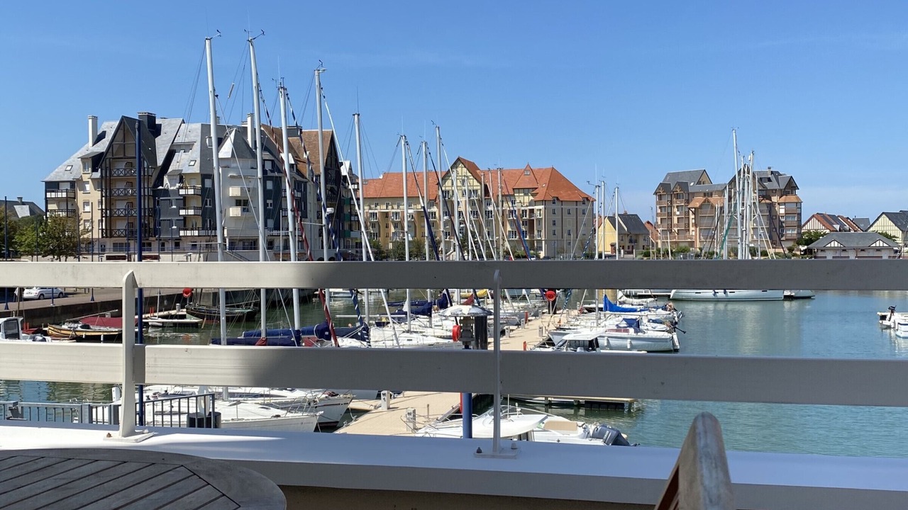 Photo of Outdoor in Port Guillaume