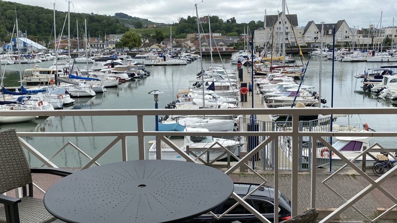 Photo of Outdoor in Port Guillaume