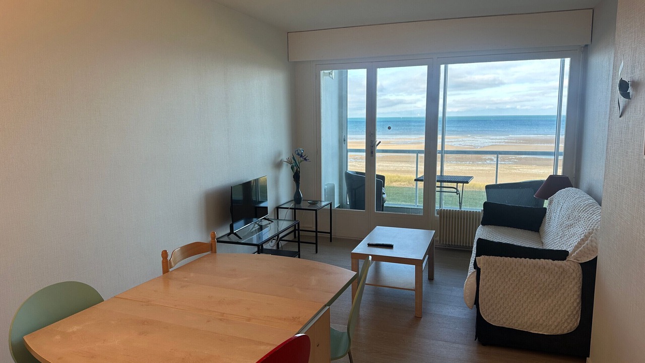 Photo of Livingroom in Le Home