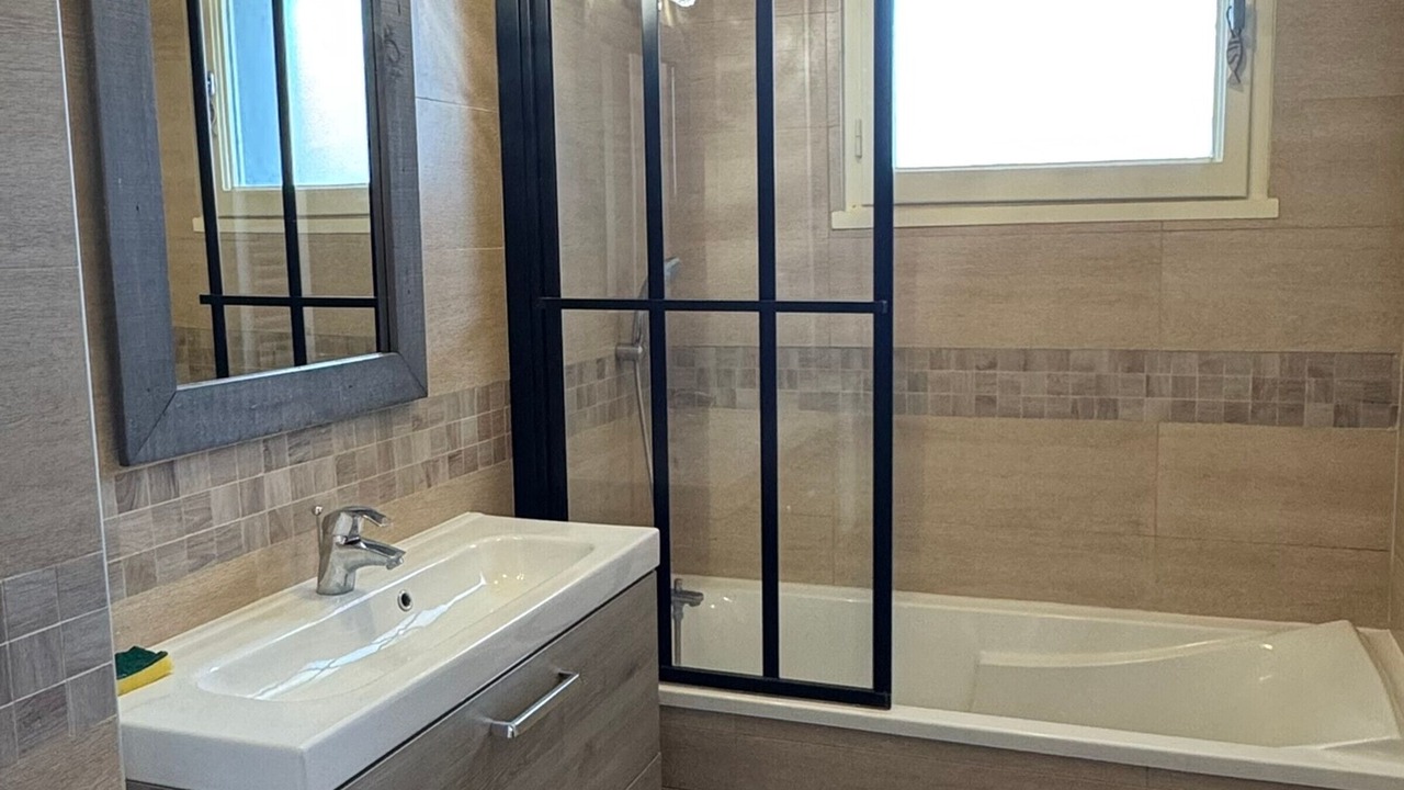 Photo of Bathroom in Cabourg