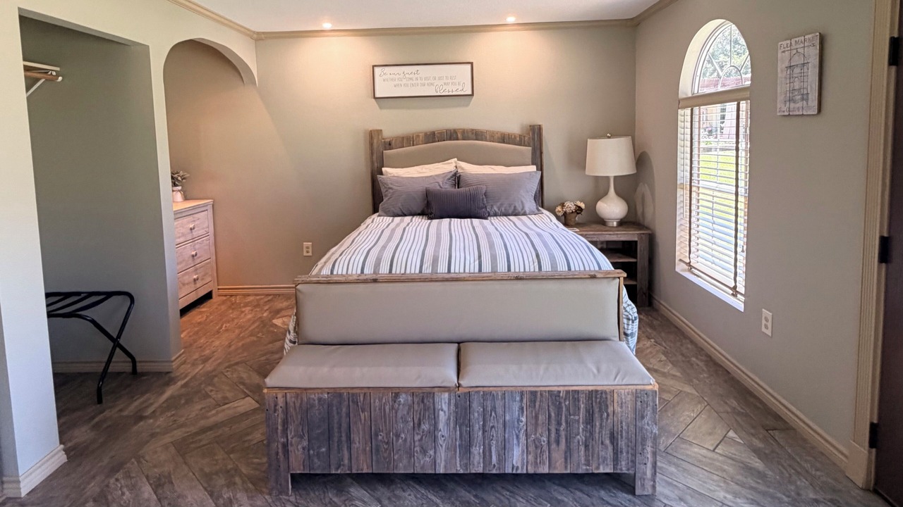 Photo of Bedroom in Crockett