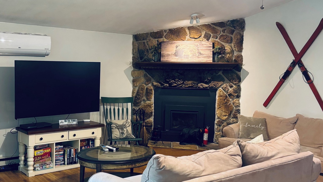 Photo of Livingroom in Lackawaxen