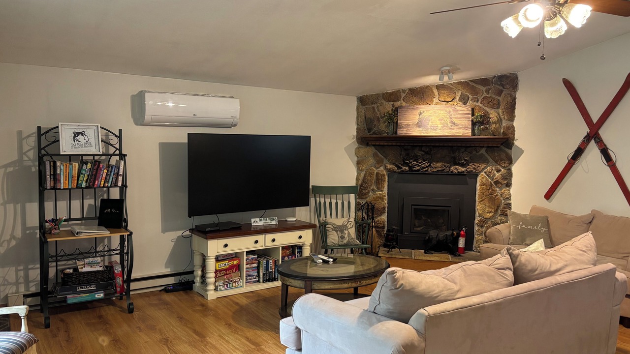 Photo of Livingroom in Lackawaxen