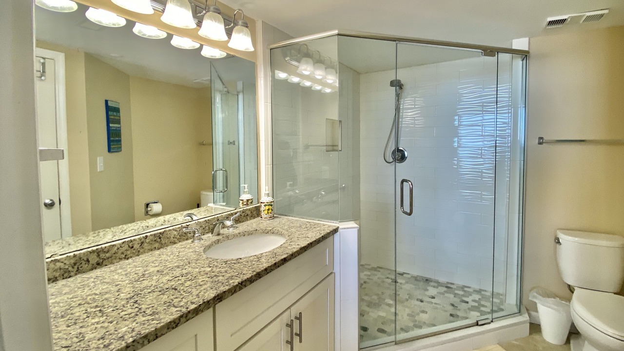 Photo of Bathroom in Garden City