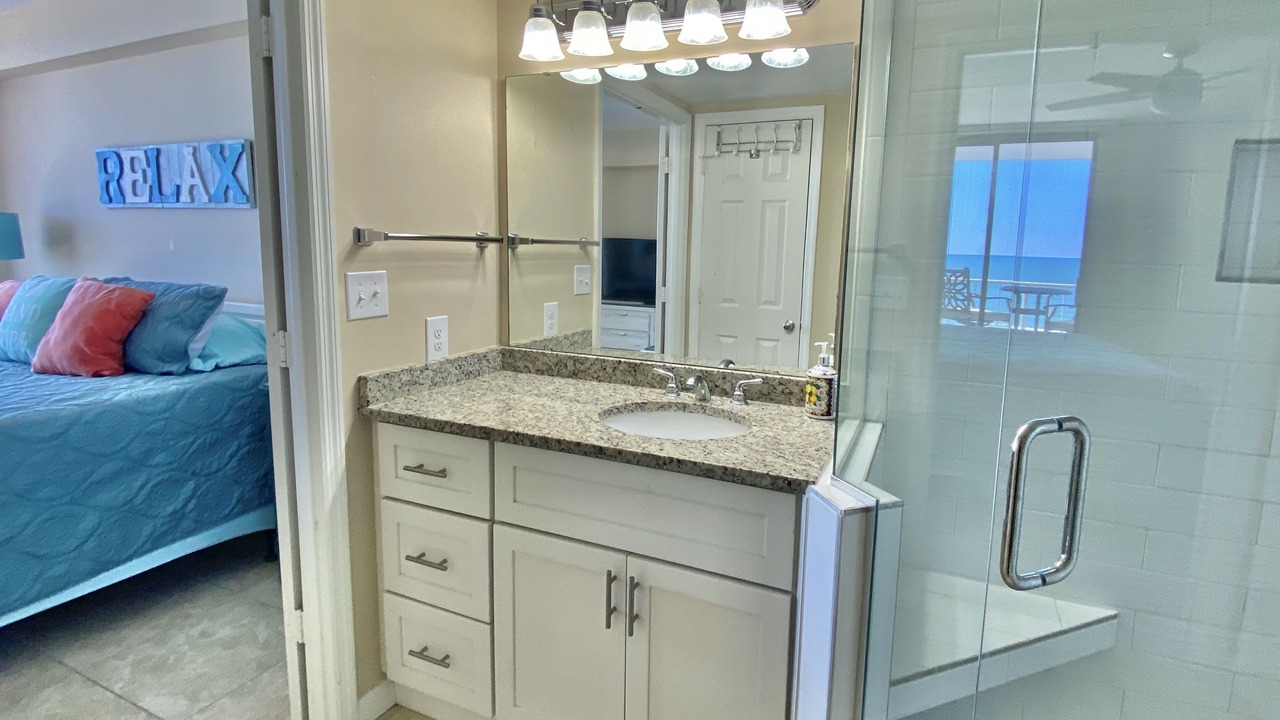 Photo of Bathroom in Garden City