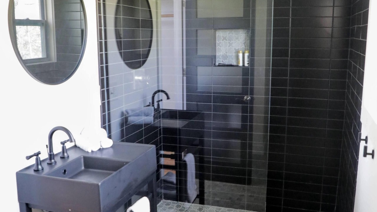 Photo of Bathroom in Dawsonville