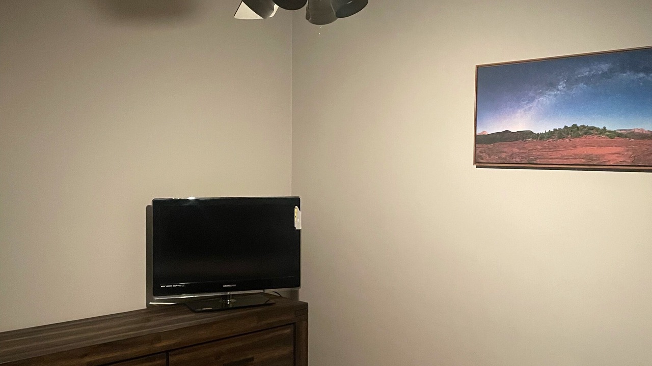 Photo of Bedroom in Hillside