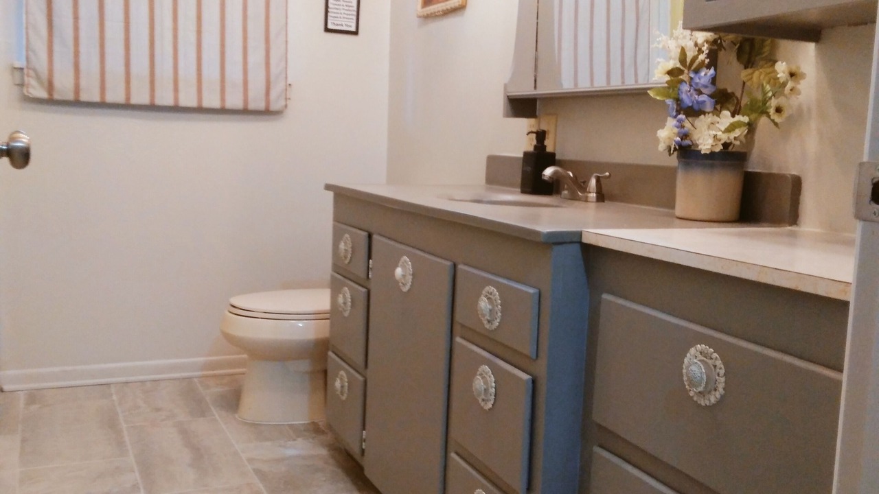 Photo of Bathroom in Flint