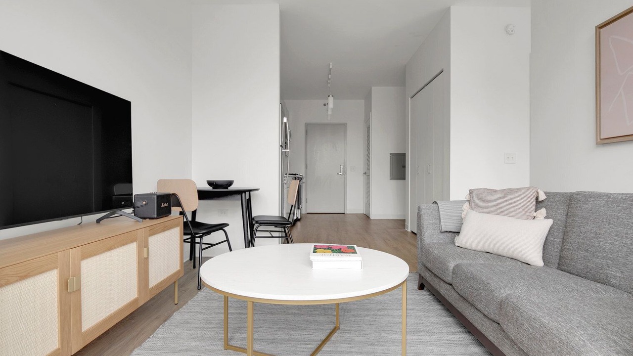 Photo of Livingroom in West Loop