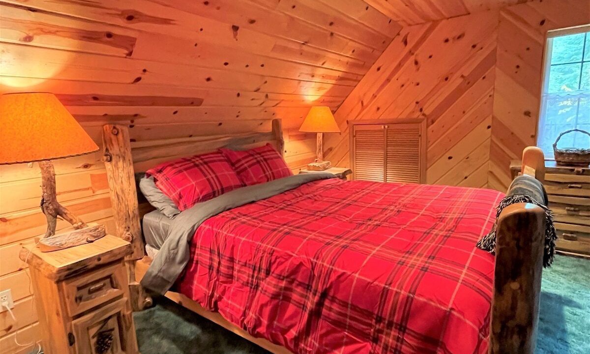 Photo of Bedroom in Packwood