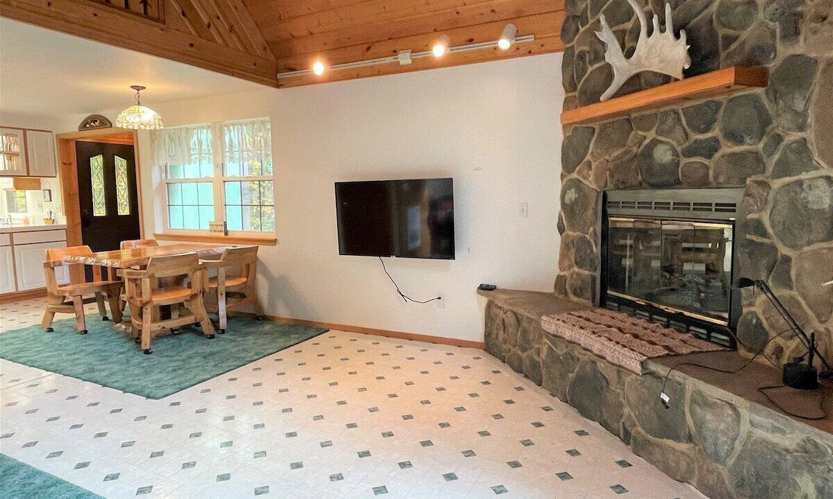 Photo of Others in Packwood