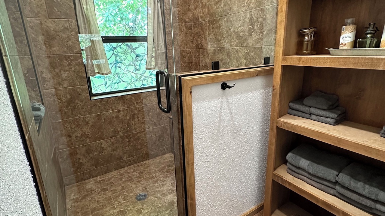Photo of Bedroom in Smithville