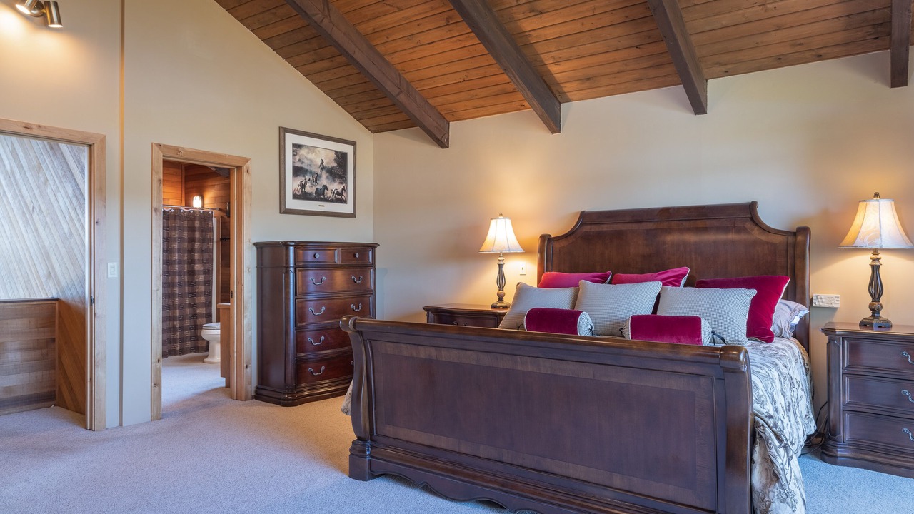 Photo of Bedroom in Lopez Island