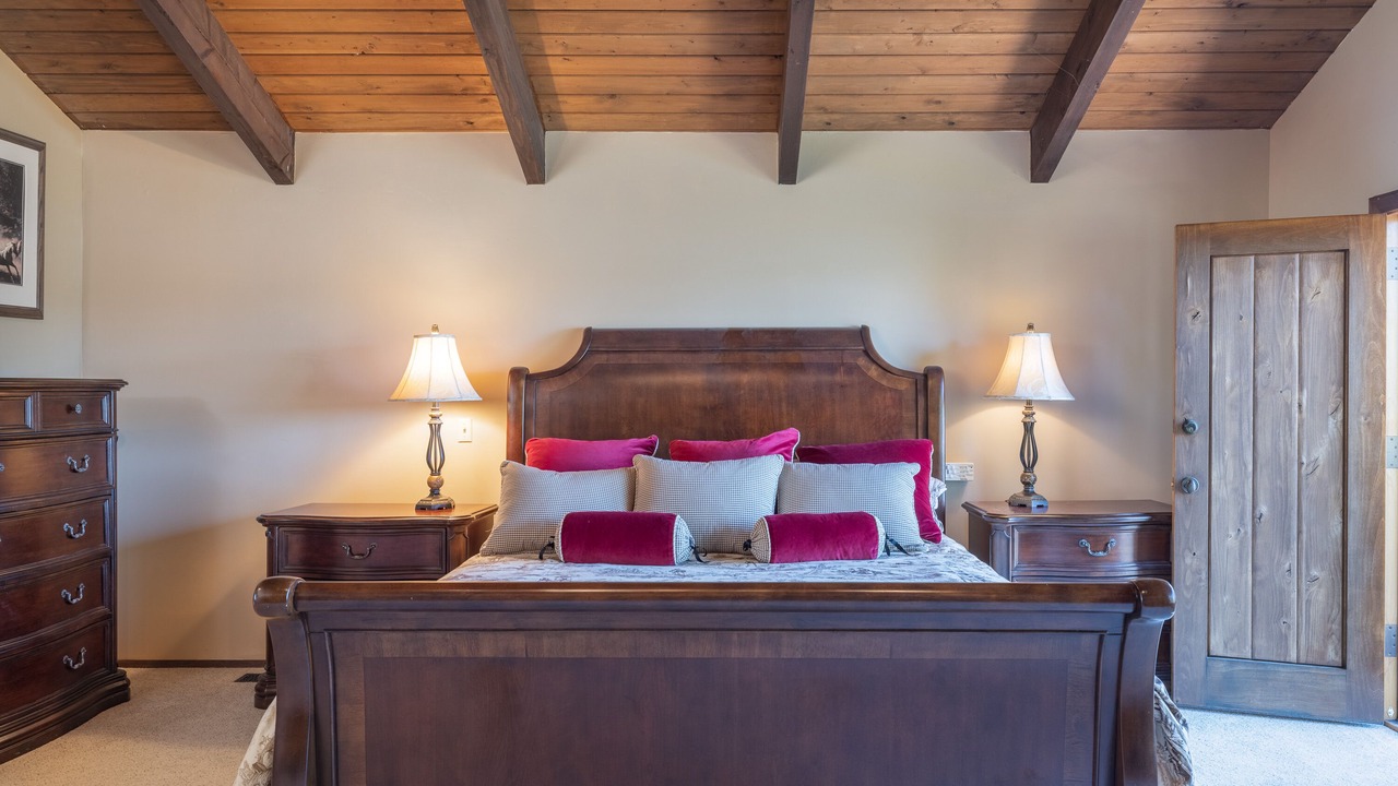 Photo of Bedroom in Lopez Island