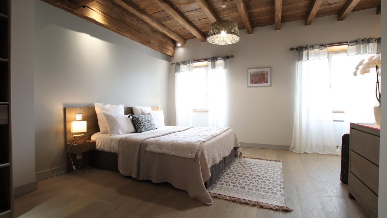 Photo of Bedroom in Sare