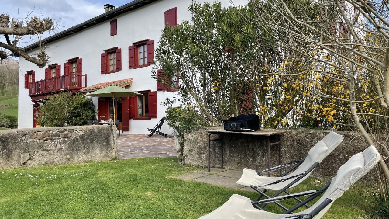 Photo of Outdoor in Sare