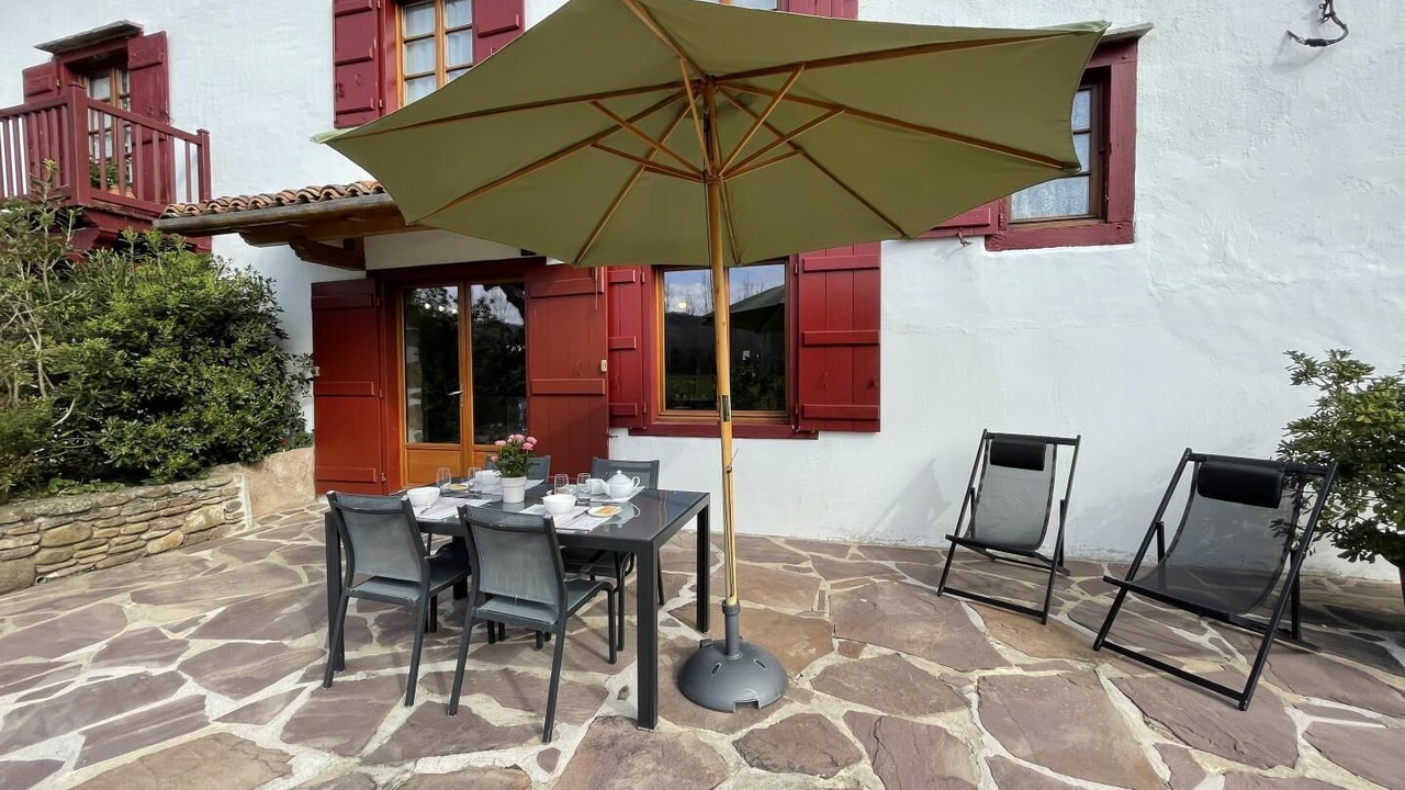 Photo of Outdoor in Sare