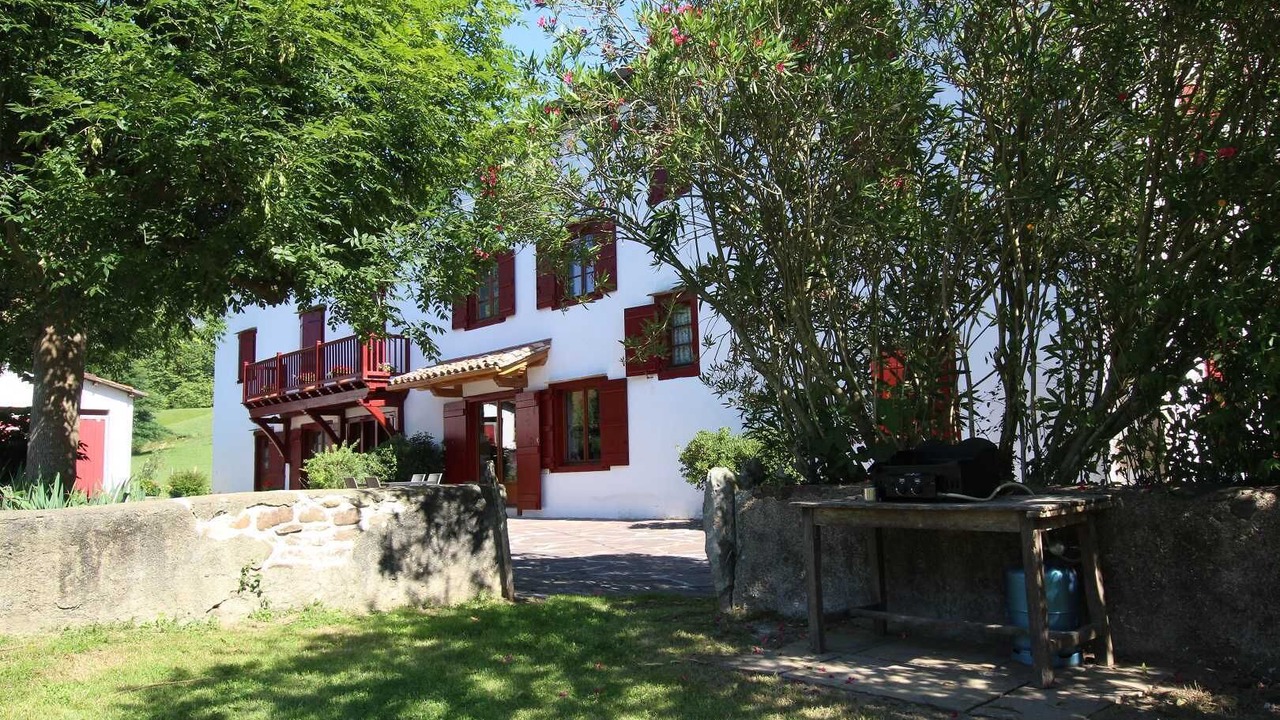 Photo of Outdoor in Sare
