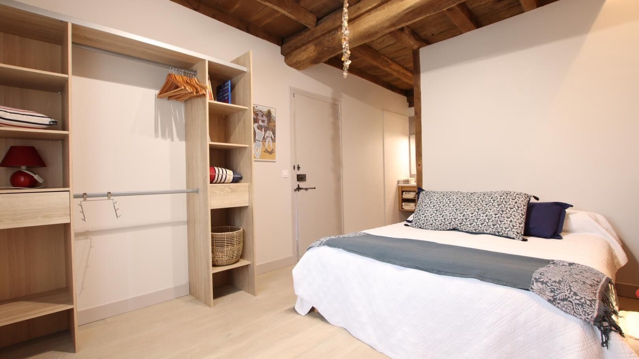 Photo of Bedroom in Sare