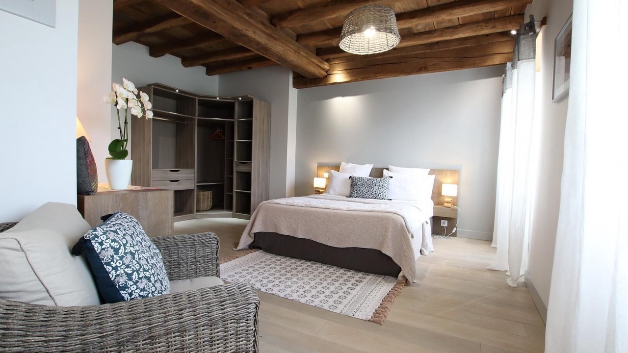 Photo of Bedroom in Sare