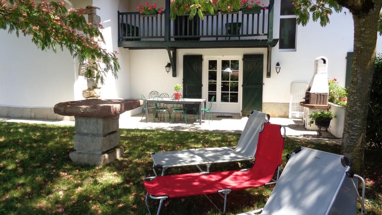 Photo of Patio Balcony in Mendive