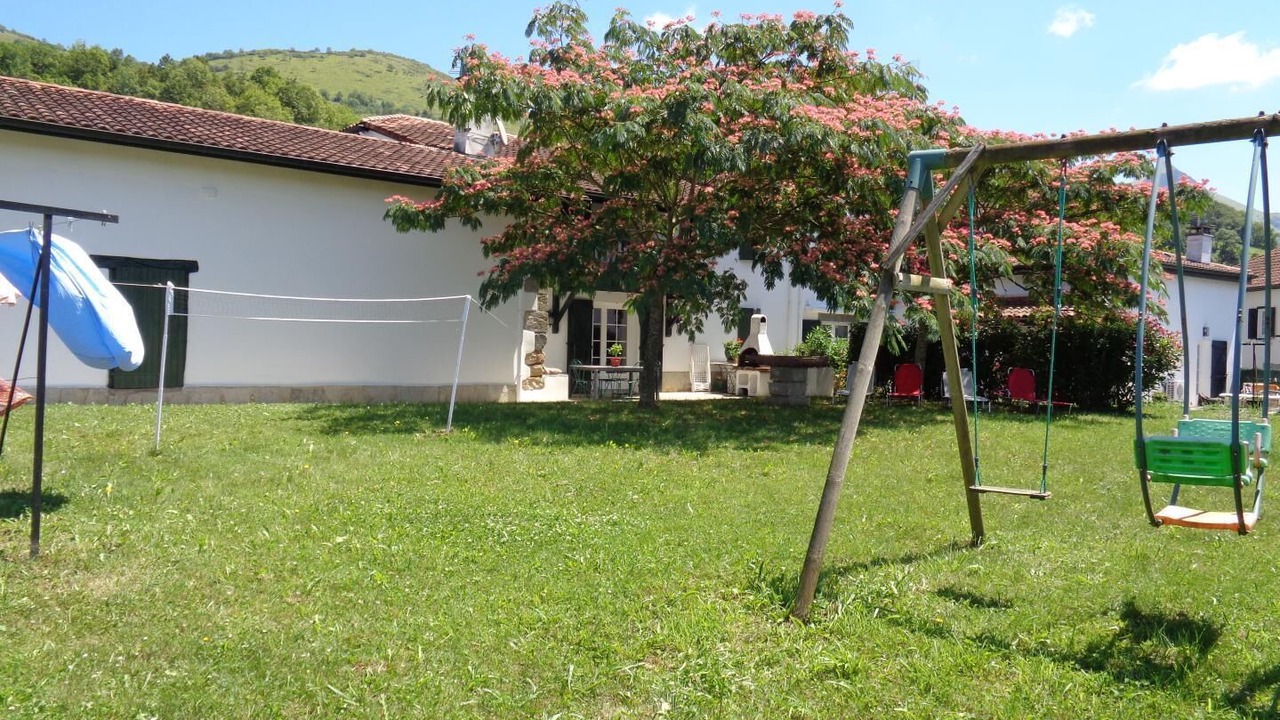 Photo of Others in Mendive