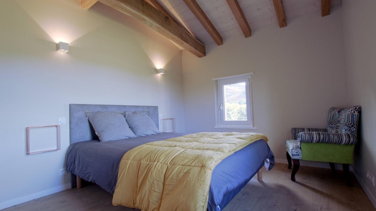 Photo of Bedroom in Sare