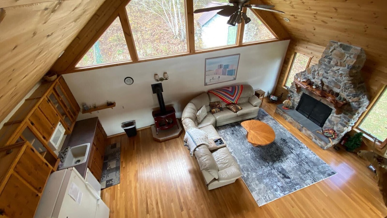 Photo of Livingroom in Town of Morehouse