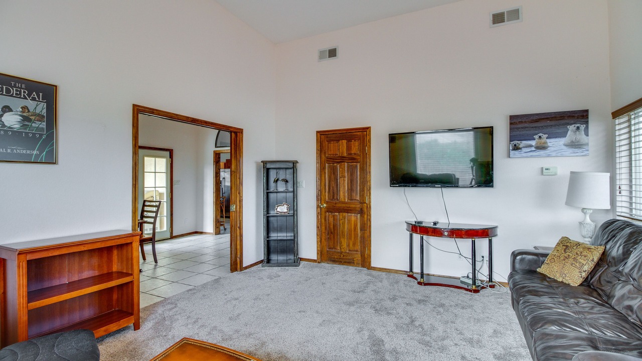 Photo of Livingroom in Paradise Hills Civic