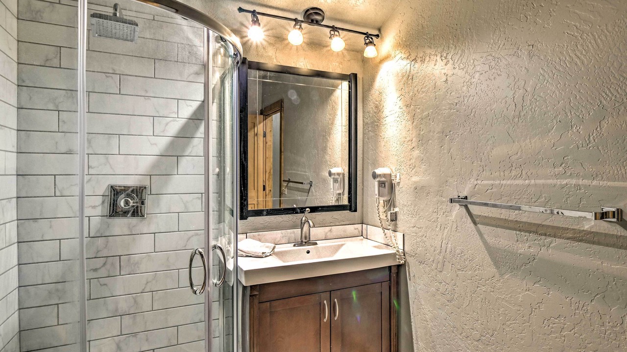 Photo of Bathroom in Silvercreek
