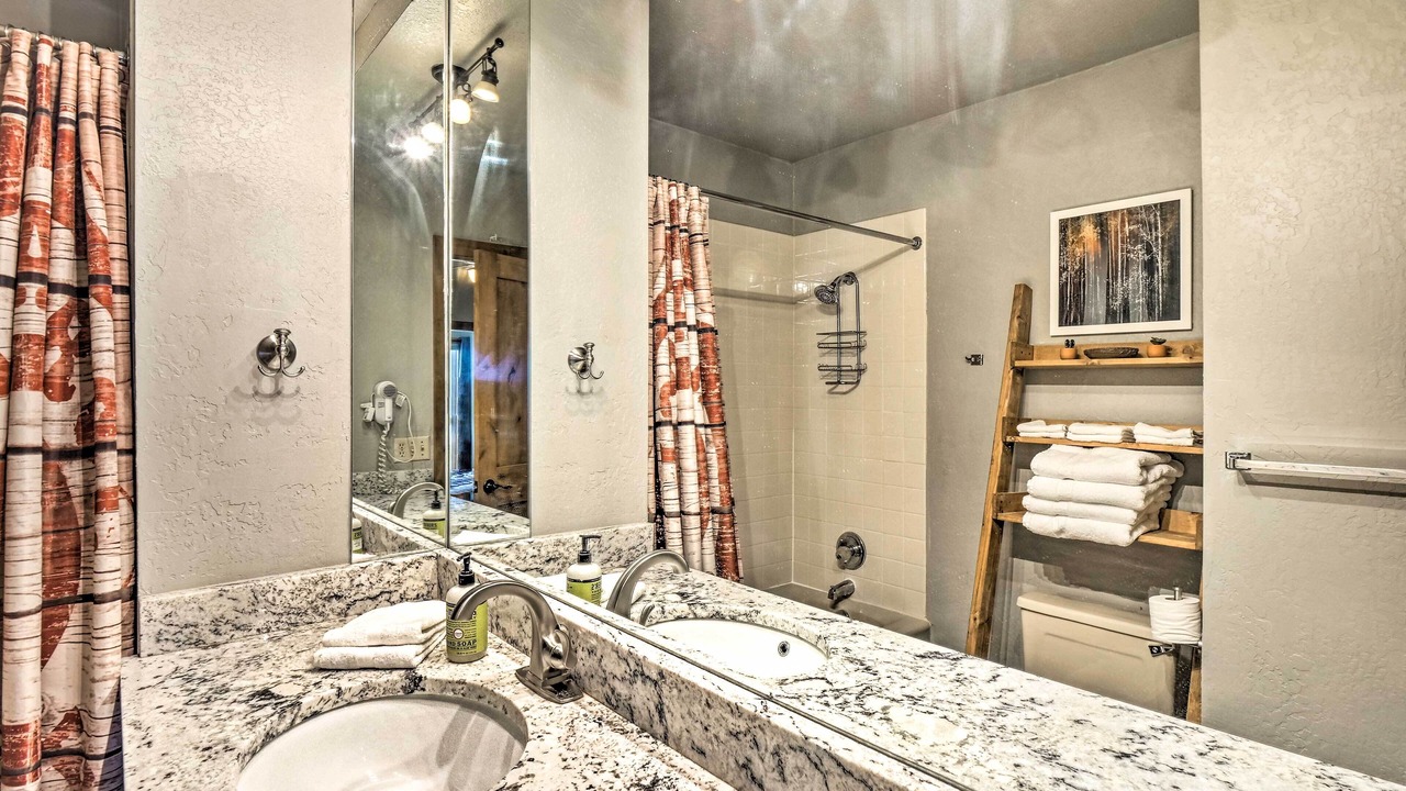 Photo of Bathroom in Silvercreek