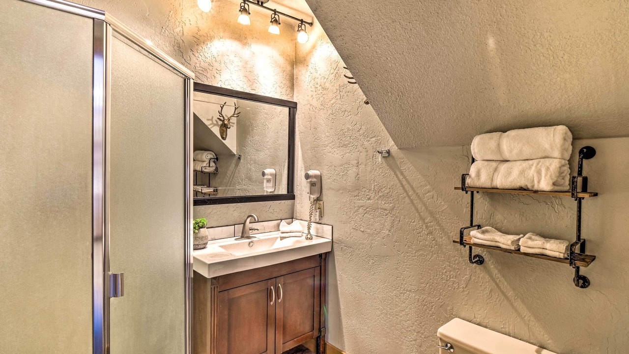 Photo of Bathroom in Silvercreek