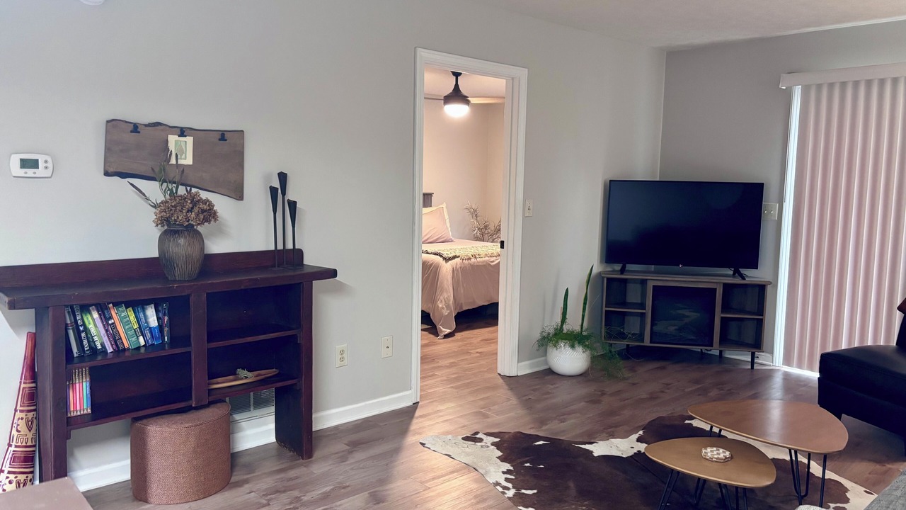 Photo of Livingroom in Hendersonville