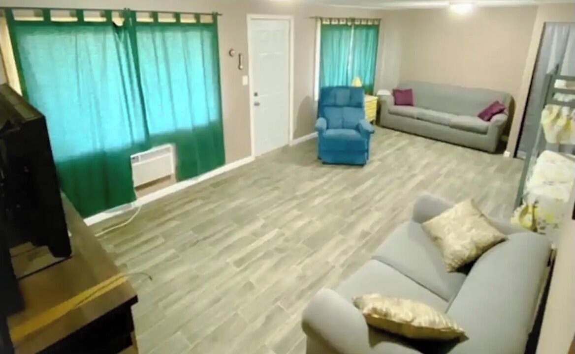 Photo of Livingroom in Fall River