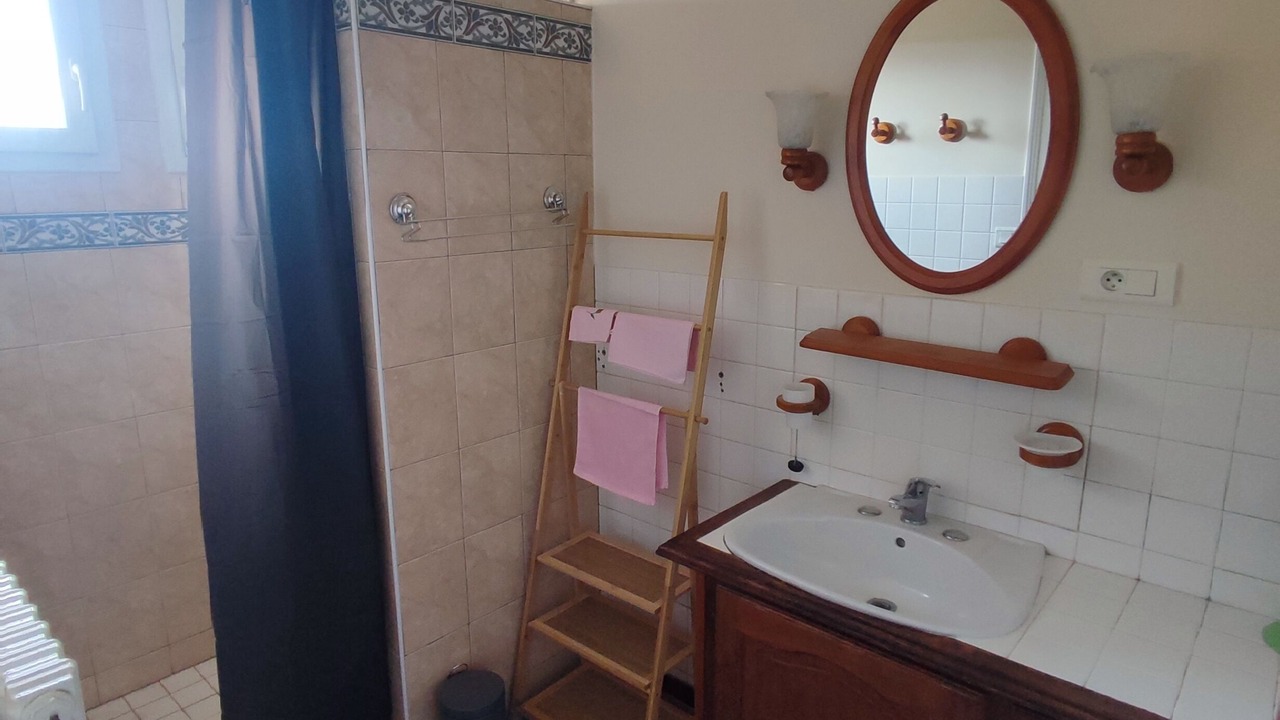Photo of Bathroom in Lanquais