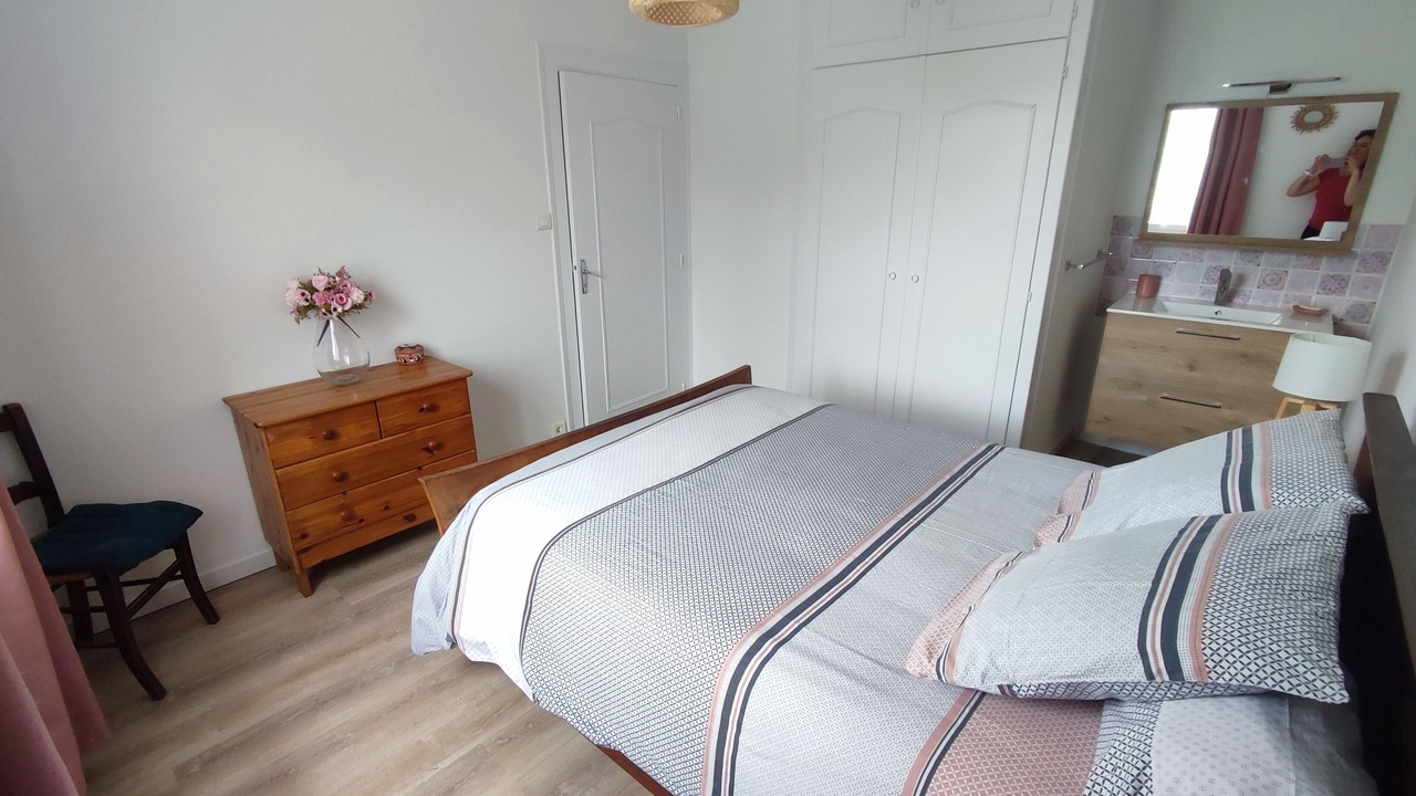 Photo of Bedroom in Lanquais