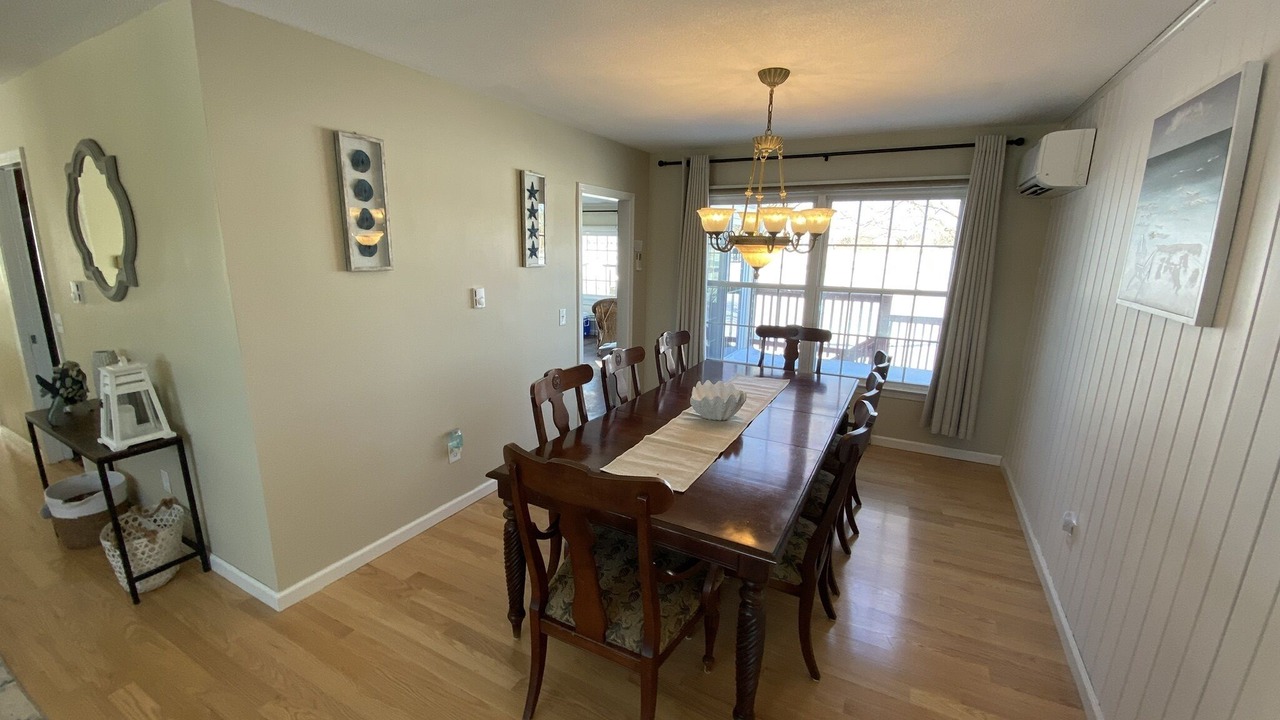 Photo of Livingroom in Old Saybrook