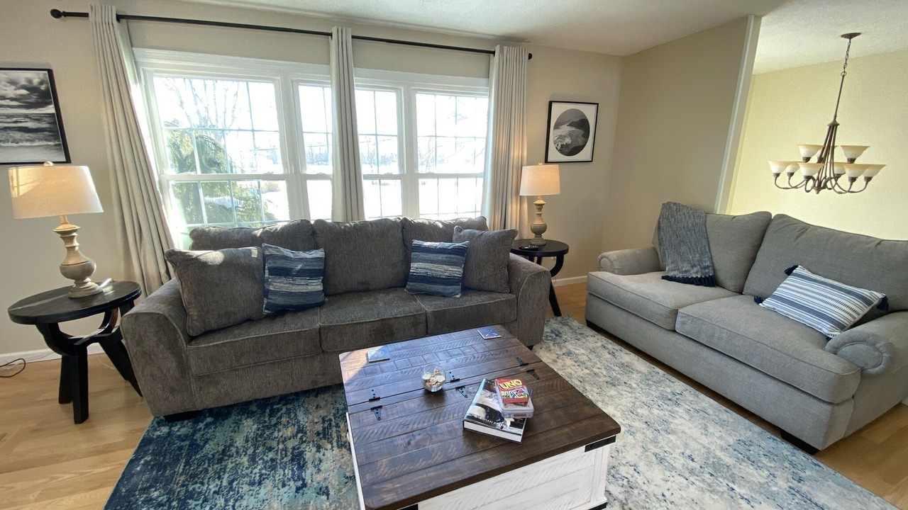 Photo of Livingroom in Old Saybrook